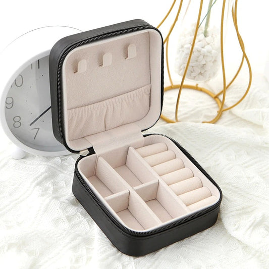 1PCS Travel Jewelry Storage Box – Single Layer Leather Organizer for Rings, Earrings & Necklaces (Black, White, Pink)